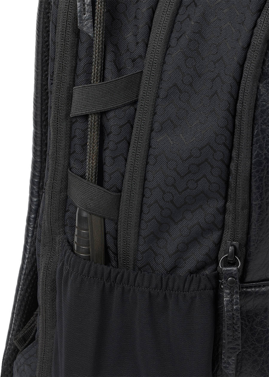 #color_Black Chevron Bits