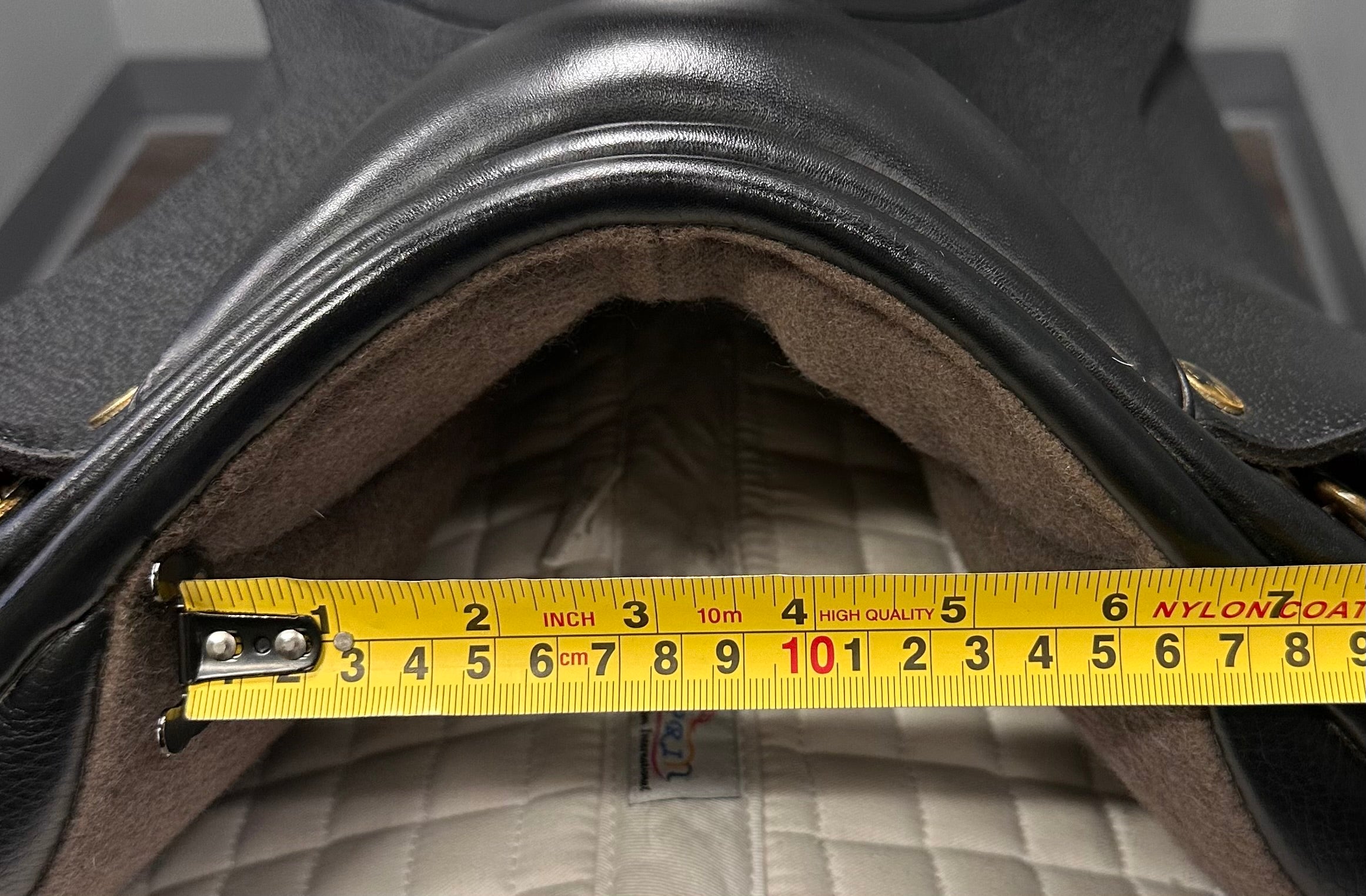 Used Black Country Dressage Saddle 17.5 Wide Tree