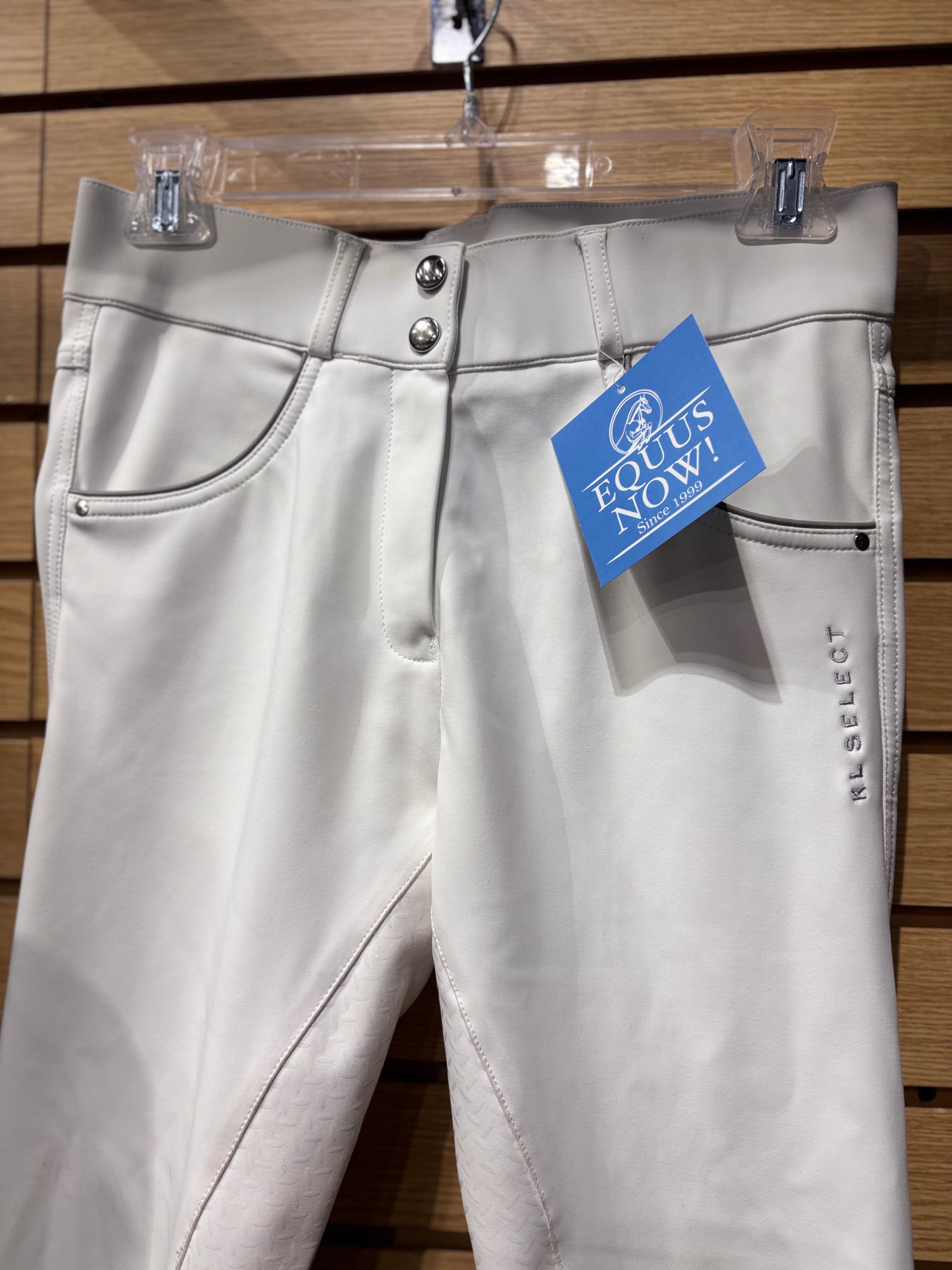 Used 26R White KL Select Full Seat Breeches