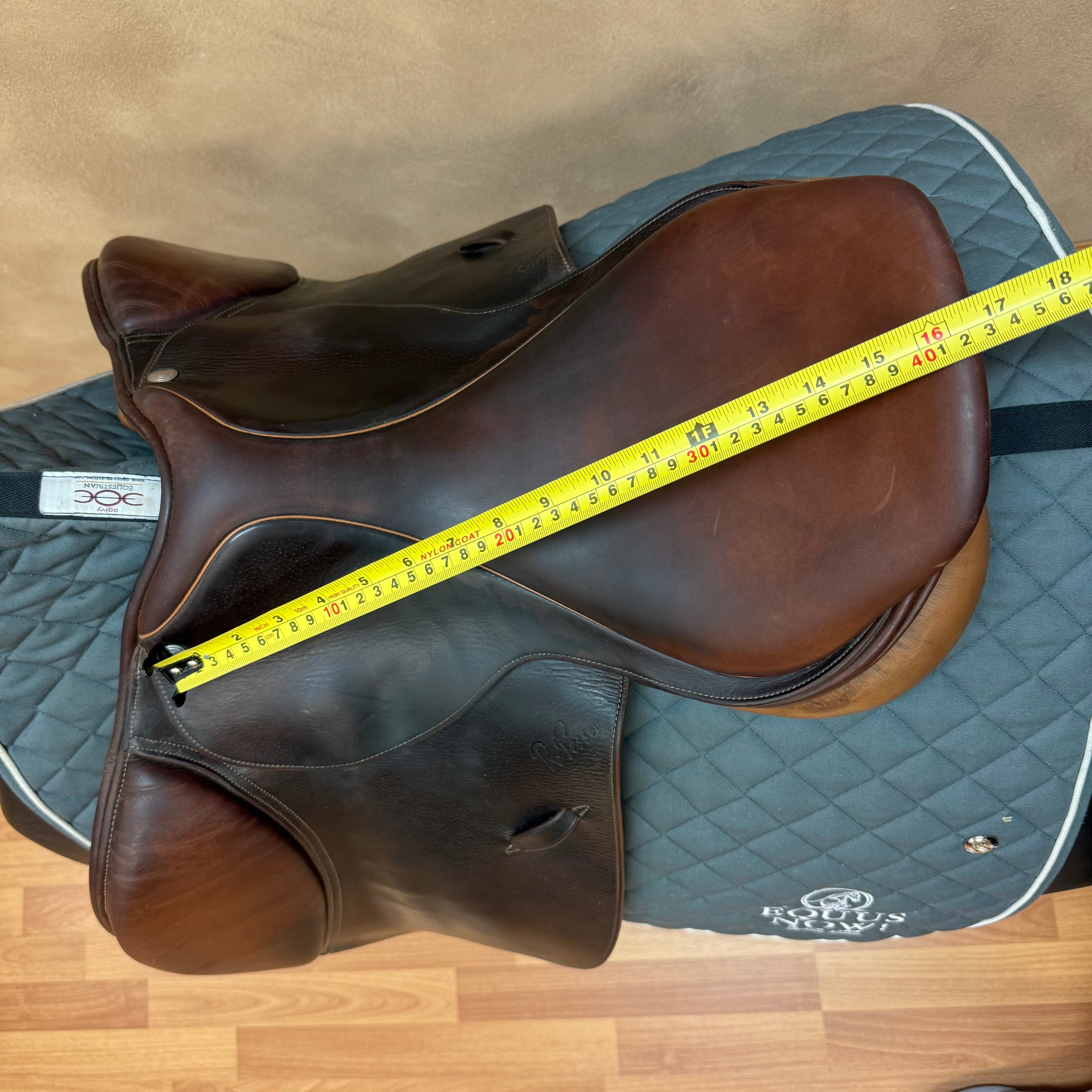 Used Pessoa Gen X Jump Saddle 17" Medium Tree SOLD