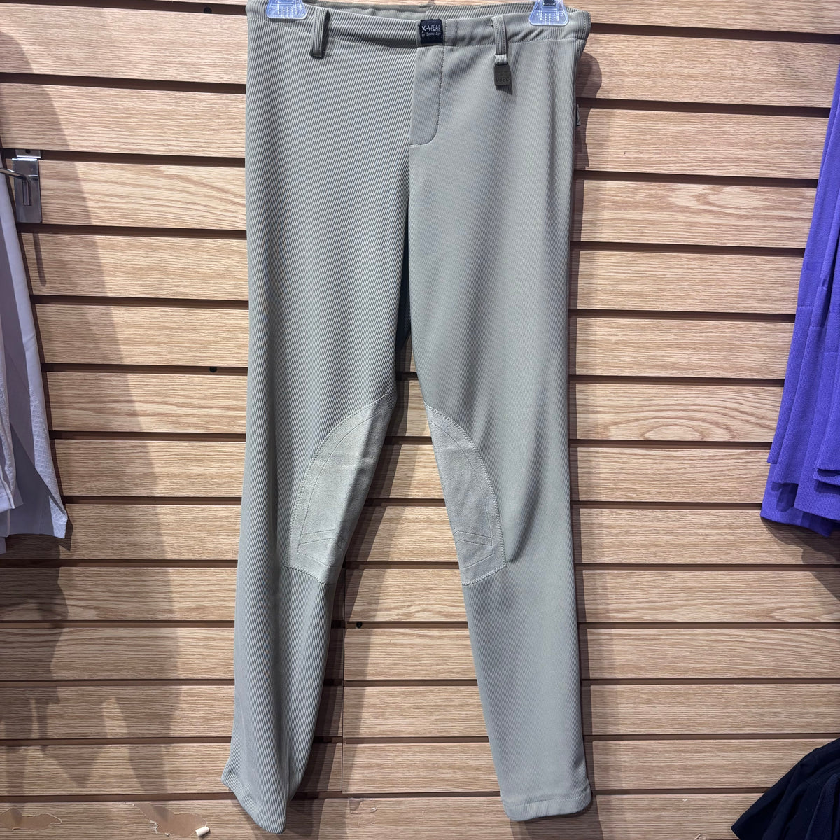 Used Medium Tan Devon-Aire Breeches