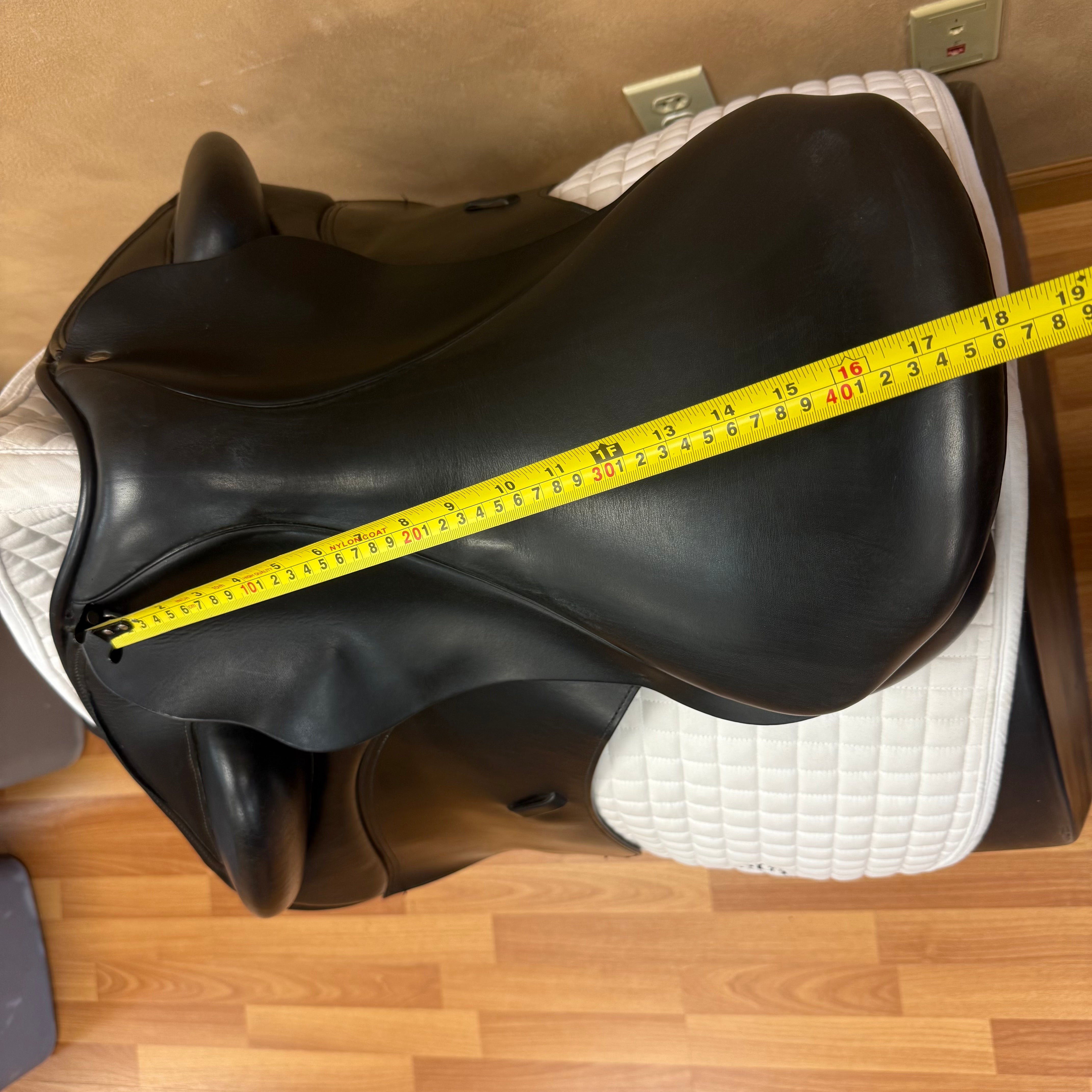 Used Custom Saddlery Wolfgang Solo Dressage Saddle 17" Medium Wide Tree