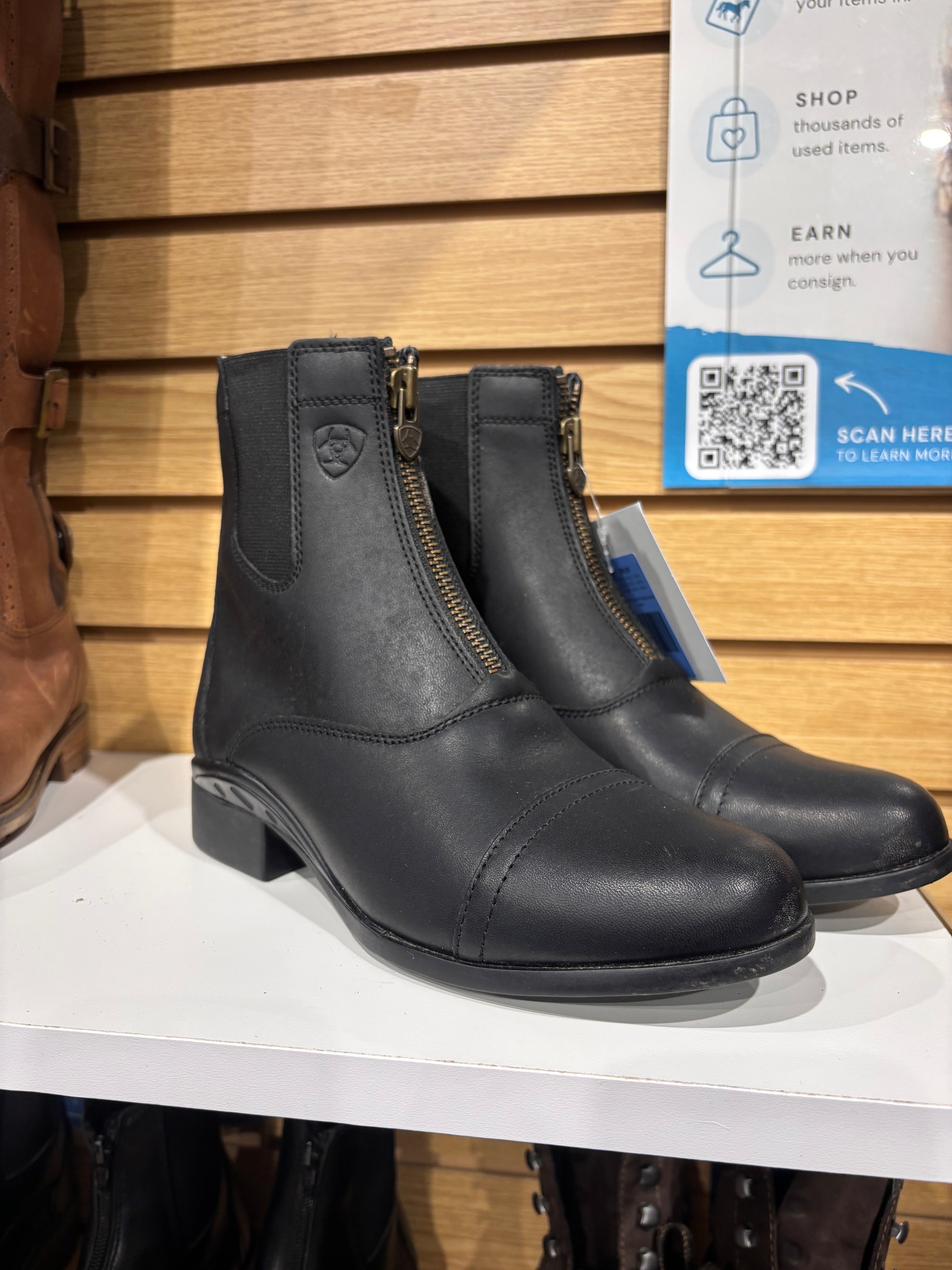 Used Ariat Scout 8B Paddock Boots Black