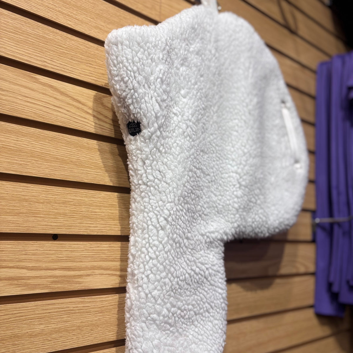 Used Equiline Fleece Shaped Pad White