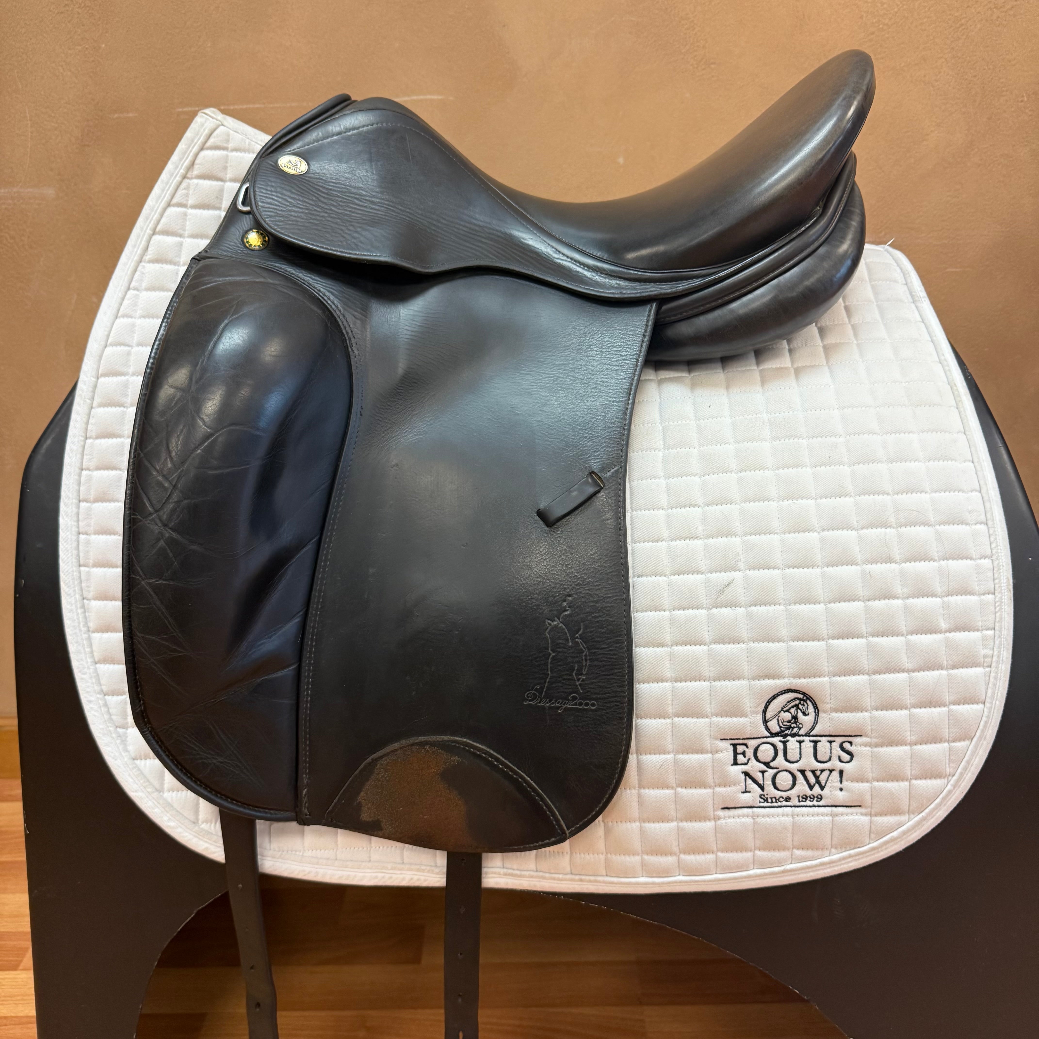 Used Prestige 2000 Dressage Saddle 16" Medium/Medium Wide Tree