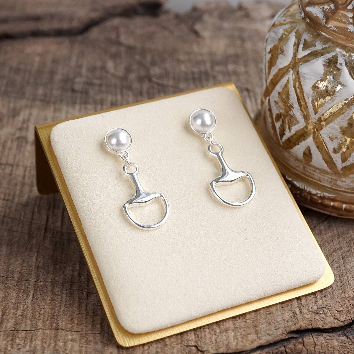 Golden Rein – Pearl Bit Drop Earrings
