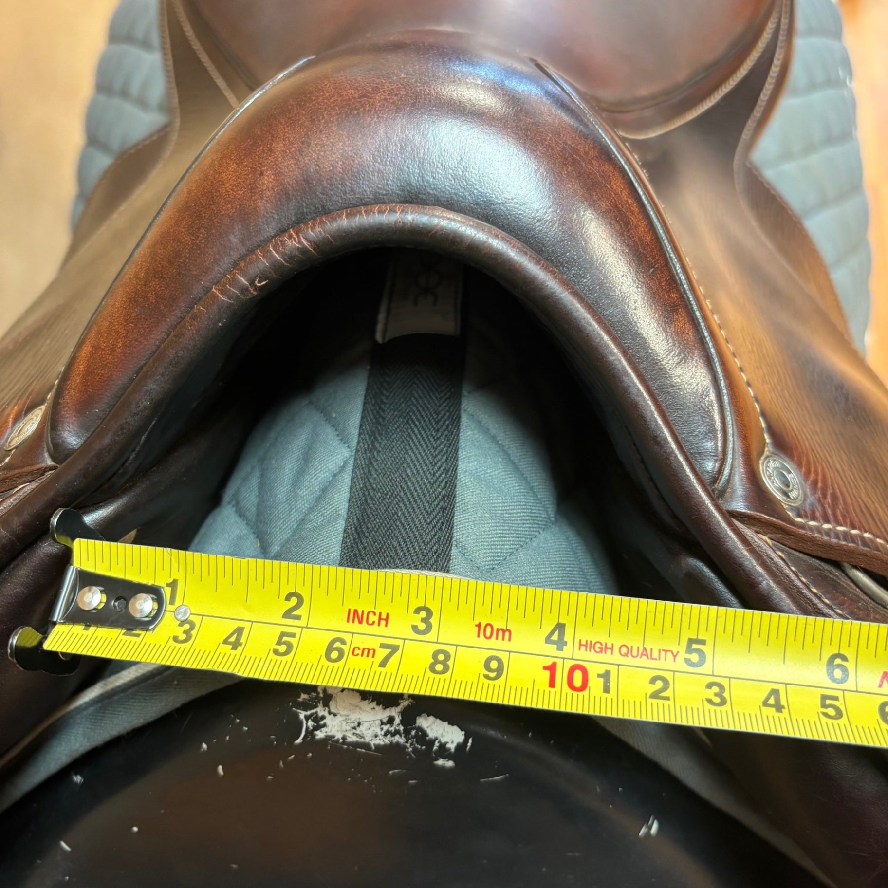 Used Antares Connexion Jump Saddle 18" Medium Wide