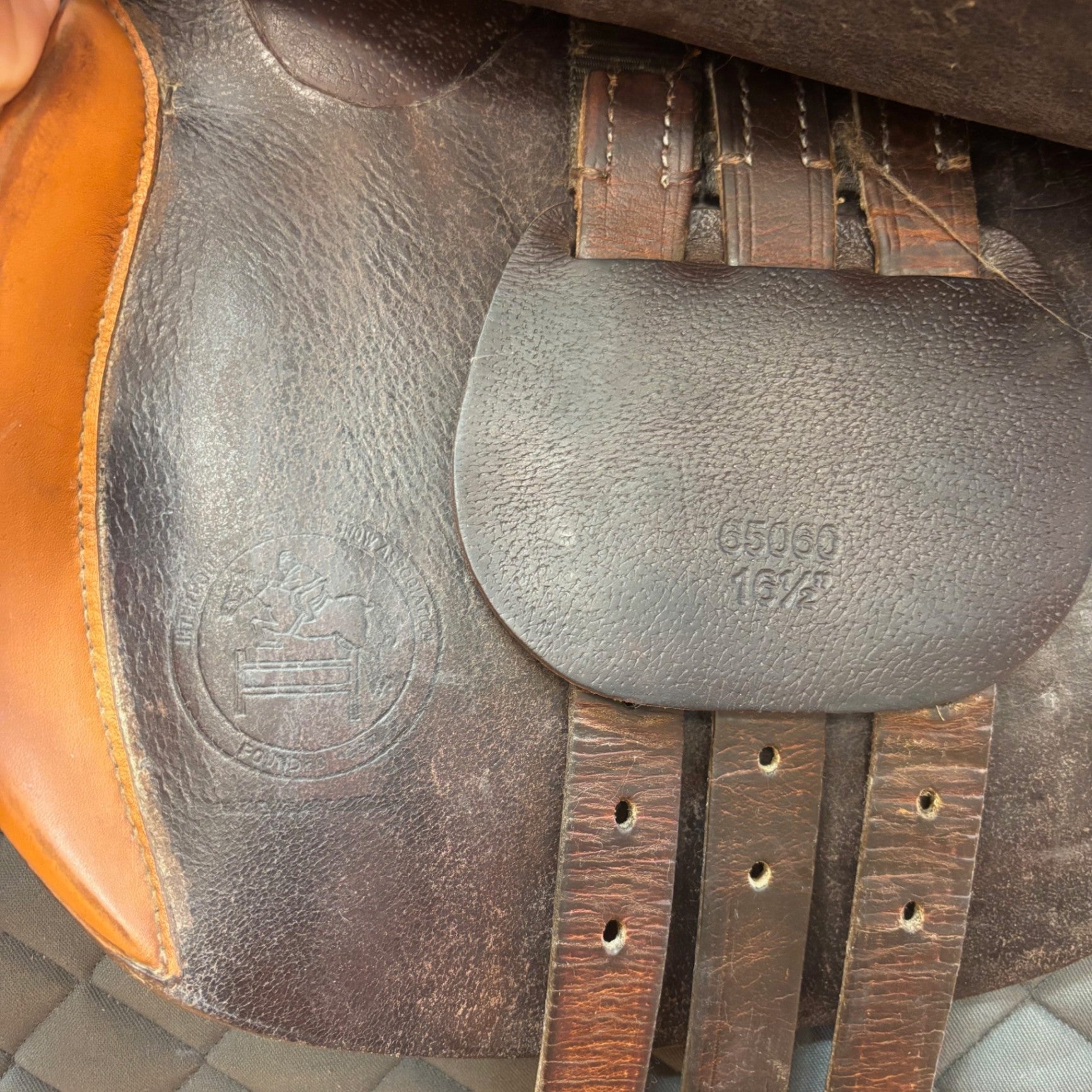 Used Collegiate Ruiz Diaz Jump Saddle 16.5"