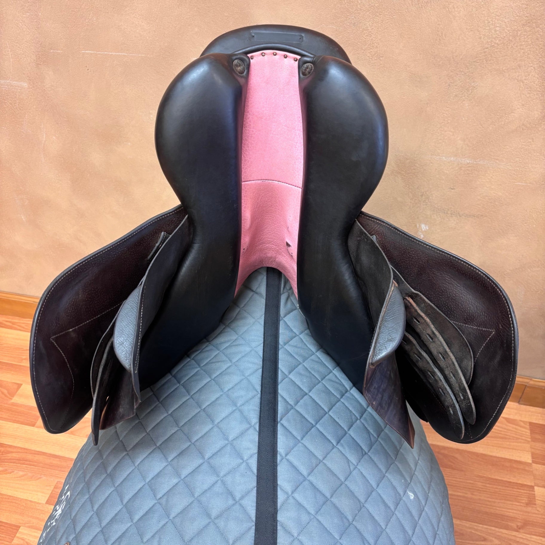 Voltaire Welli Children's Jump Saddle 15" Medium Tree