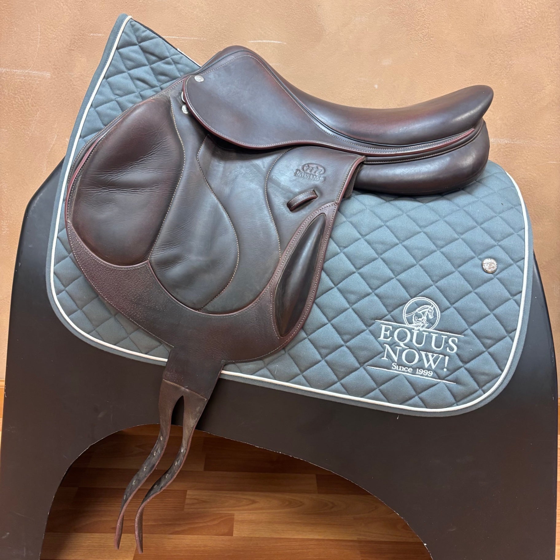 Used Decoucoux Chiberta O Jump Saddle 17.5" Medium Tree
