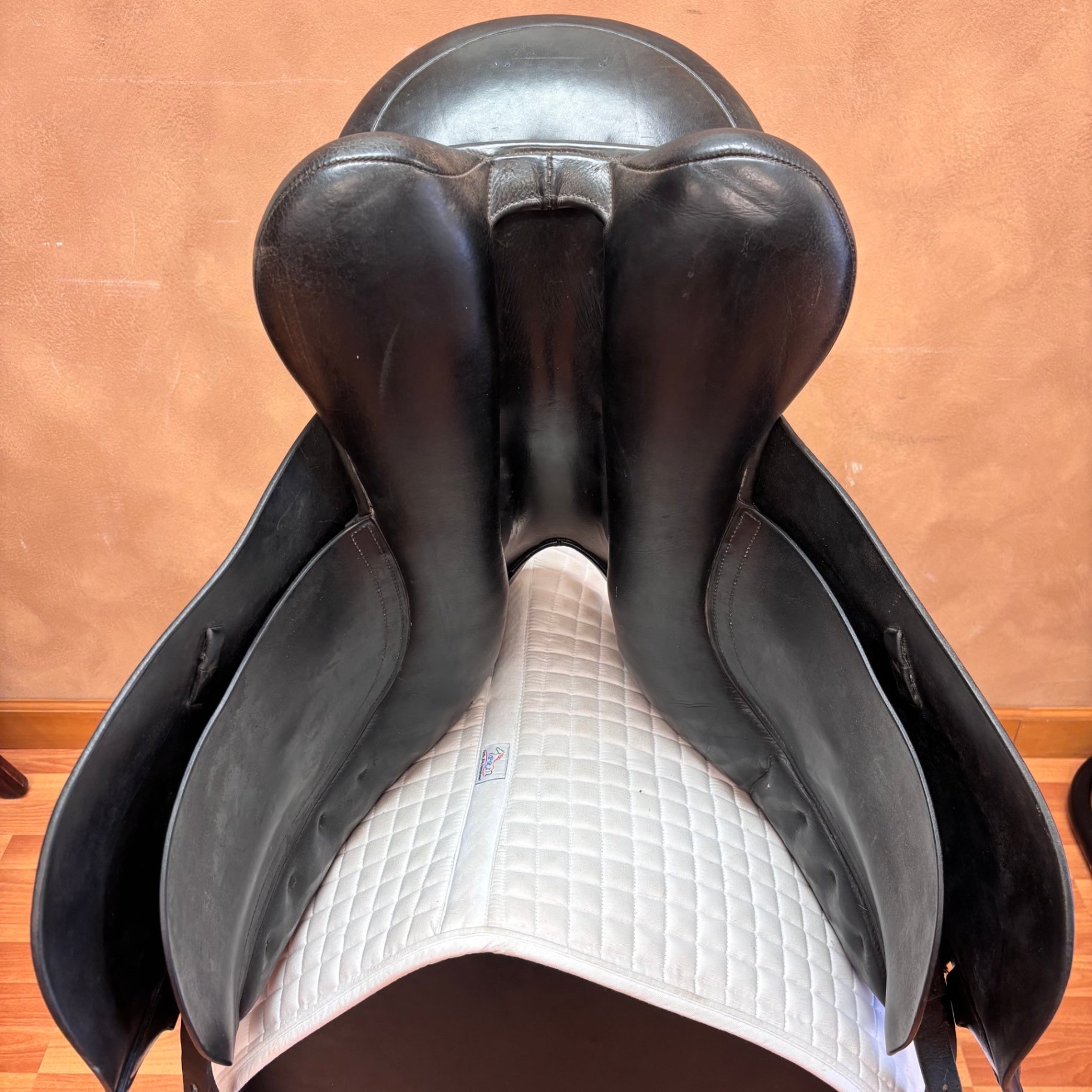 Used Trilogy Verago Elite Dressage Saddle 18" Wide Tree