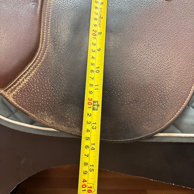 Used Collegiate Ruiz Diaz Jump Saddle 17" Wide Tree