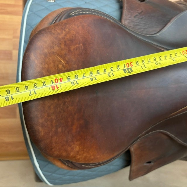 Used Antares Skylla Jump Saddle 17" Wide Tree