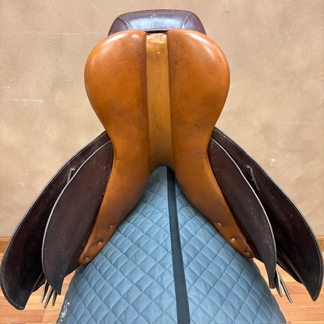 Used Collegiate Ruiz Diaz Jump Saddle 17" Wide Tree