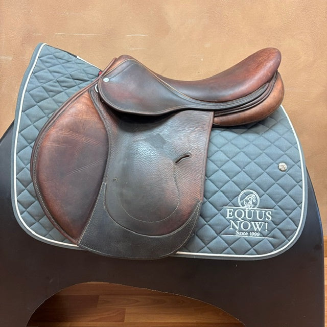 Used Antares Skylla Jump Saddle 17" Wide Tree