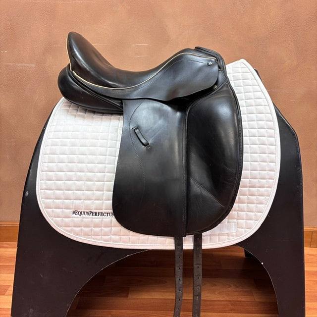 Used Barnsby Majestic Dressage Saddle 16.5" Wide Tree
