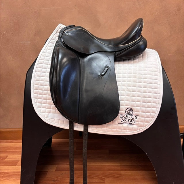 Used Barnsby Majestic Dressage Saddle 16.5" Wide Tree