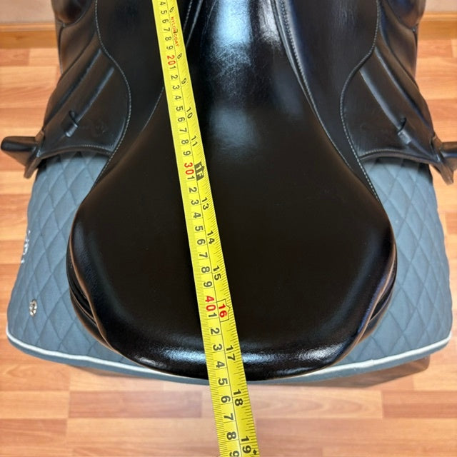 Used Antares Monoflap Jump Saddle 17.5" Medium Tree