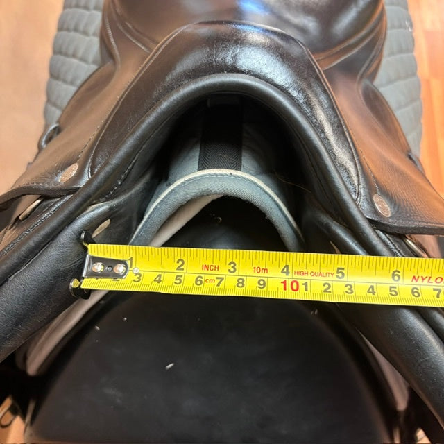 Used Antares Monoflap Jump Saddle 17.5" Medium Tree