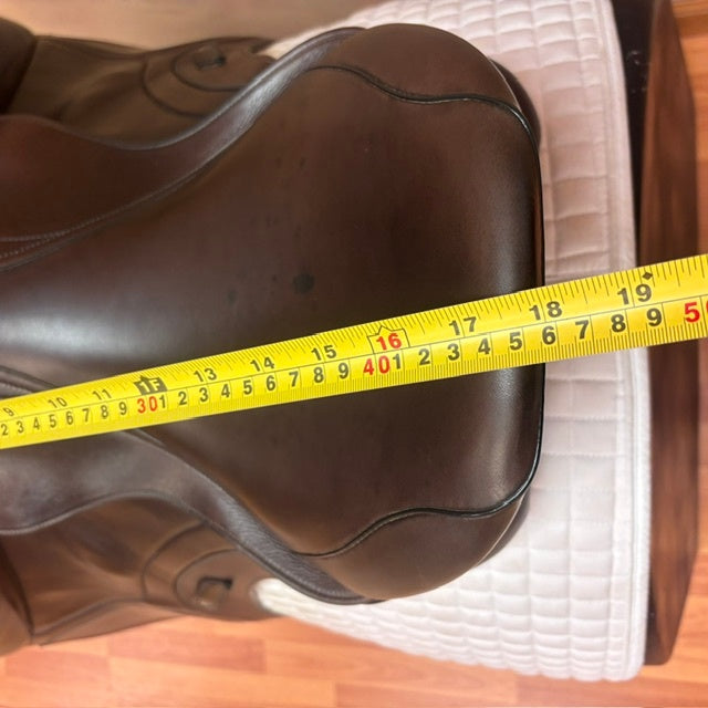 Used Aviar Rook 1.0 Brown Dressage Saddle 18" Wide Tree