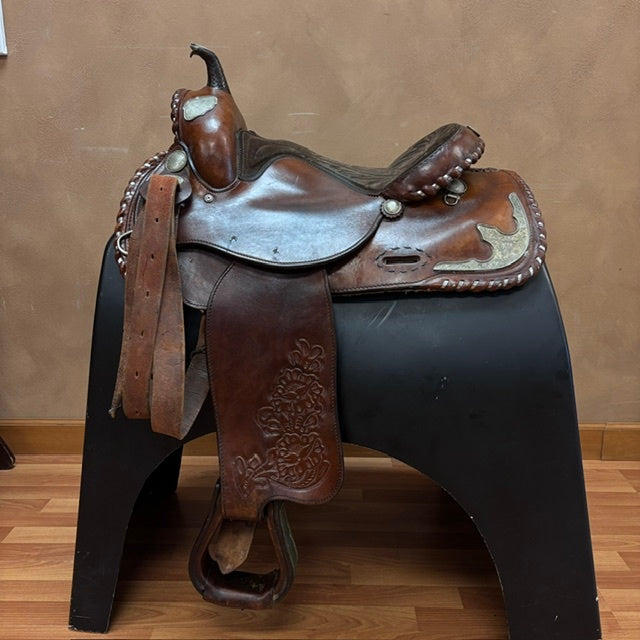 Used Crates Western Saddle 15" Wide Tree