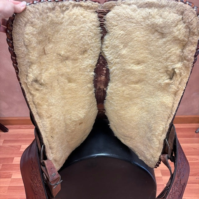 Used Crates Western Saddle 15" Wide Tree
