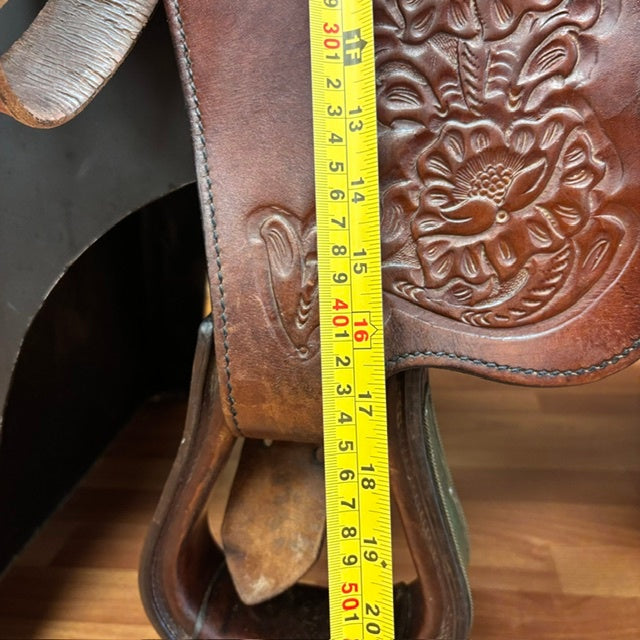 Used Crates Western Saddle 15" Wide Tree