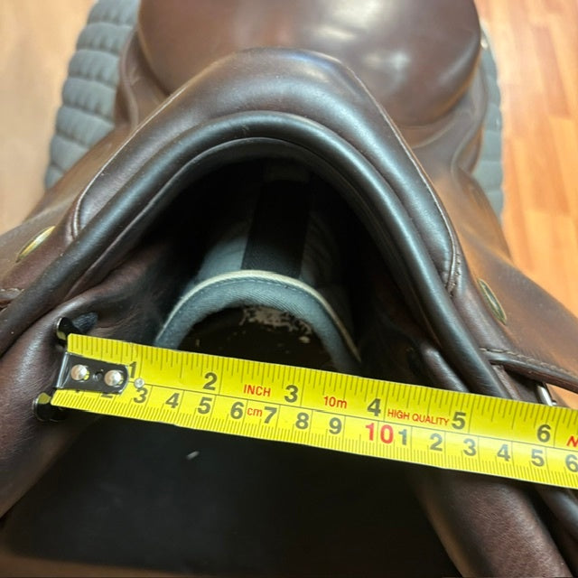 Used Prestige Passion Jump Saddle 17" Medium Tree