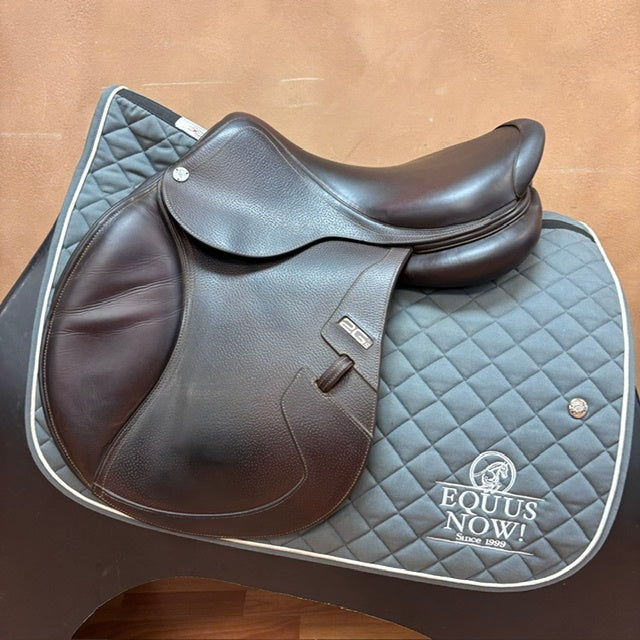 Used CWD SE26 Jump Saddle 17" Medium Tree