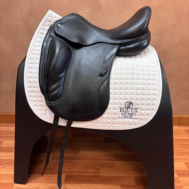 Used CWD SE08 Dressage Saddle 17.5" Wide Tree
