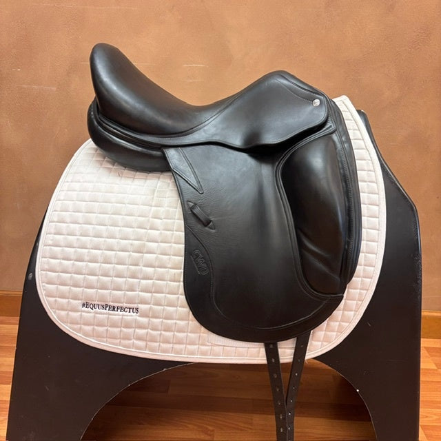 Used CWD SE08 Dressage Saddle 17.5" Wide Tree