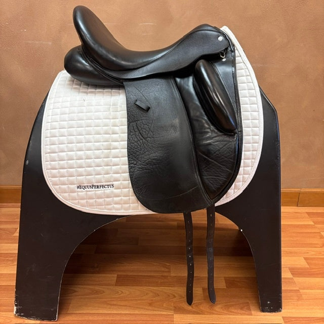 Used Custom Saddlery Wolfgang Solo Dressage Saddle 18" Wide Tree