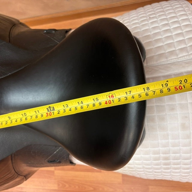 Used Custom Saddlery Wolfgang Solo Dressage Saddle 18" Wide Tree