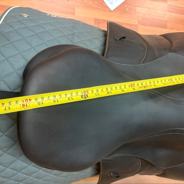 Used Voltaire Palm Beach Jump Saddle 16.5" Medium Tree