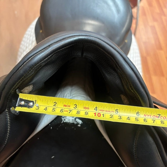 Used Albion SLK Ultima Dressage Saddle 17.5" Med/Wide Tree