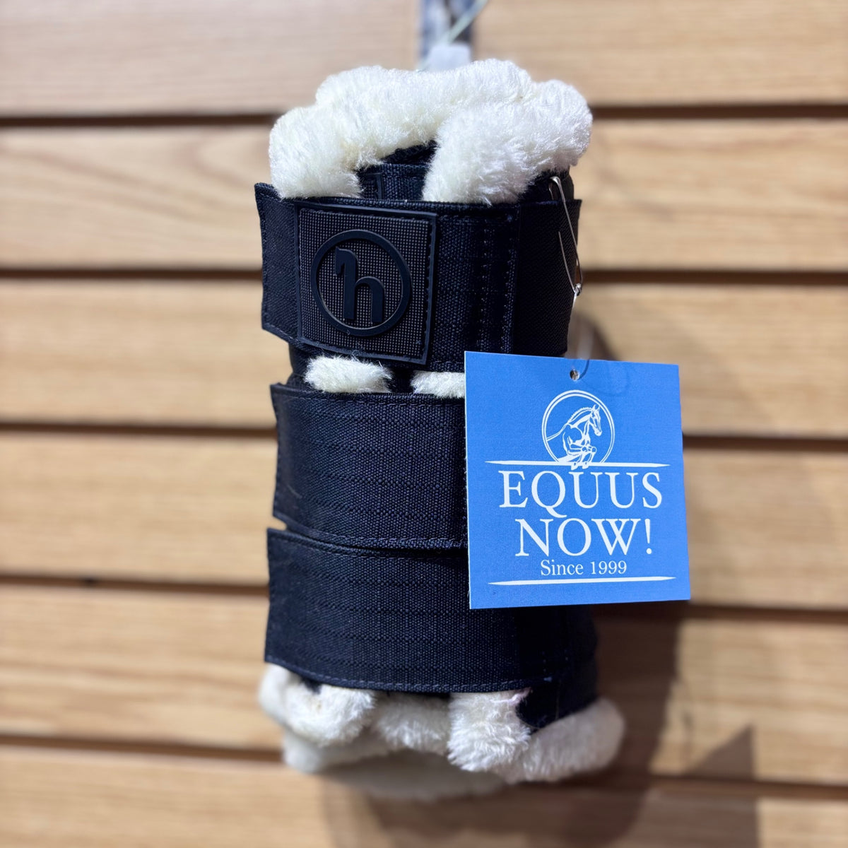 Used Large Navy Horze Fleece Lined Brushing Boots