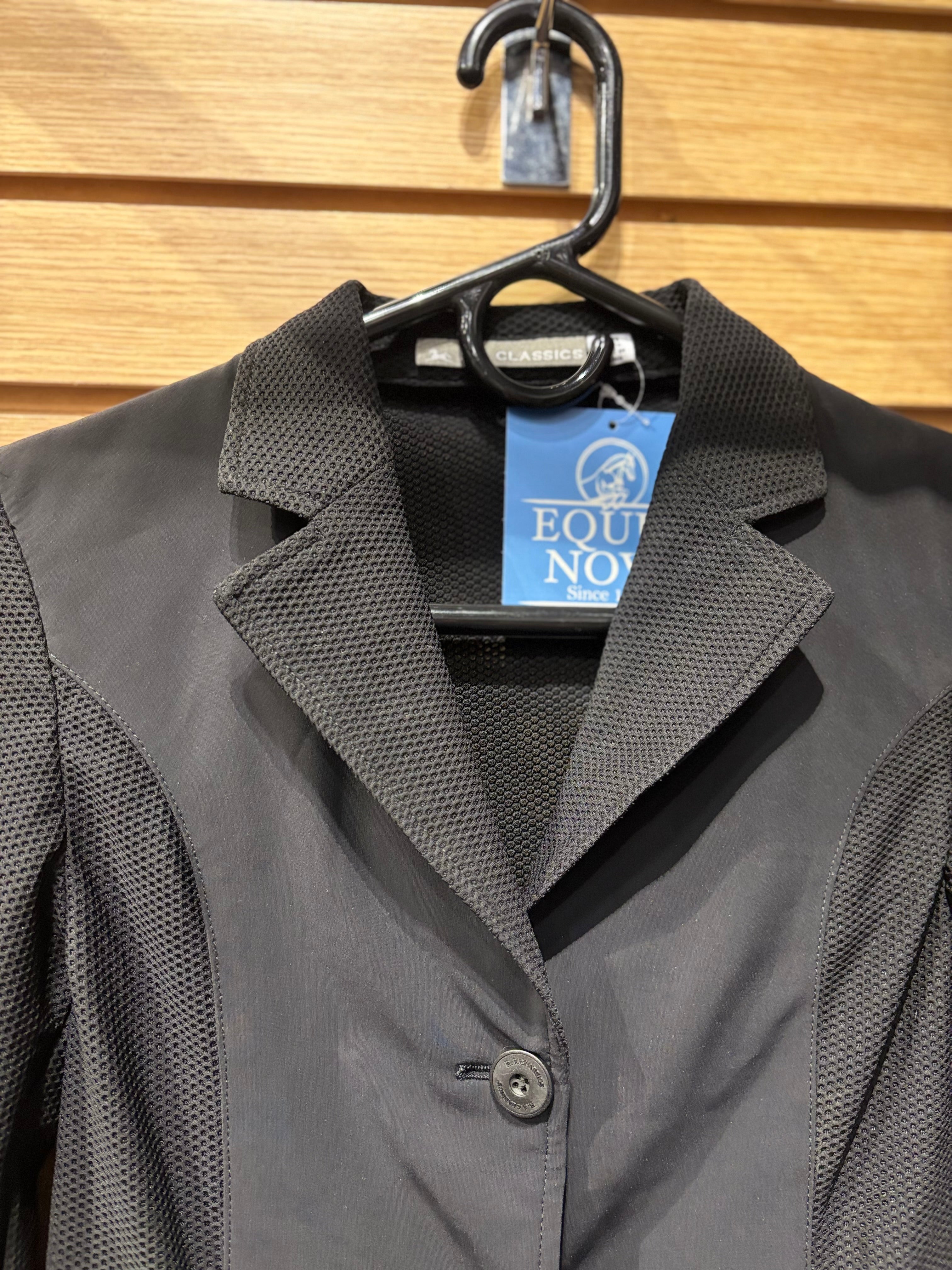 Used 16R Black RJ Classics Harmony Mesh Show Coat