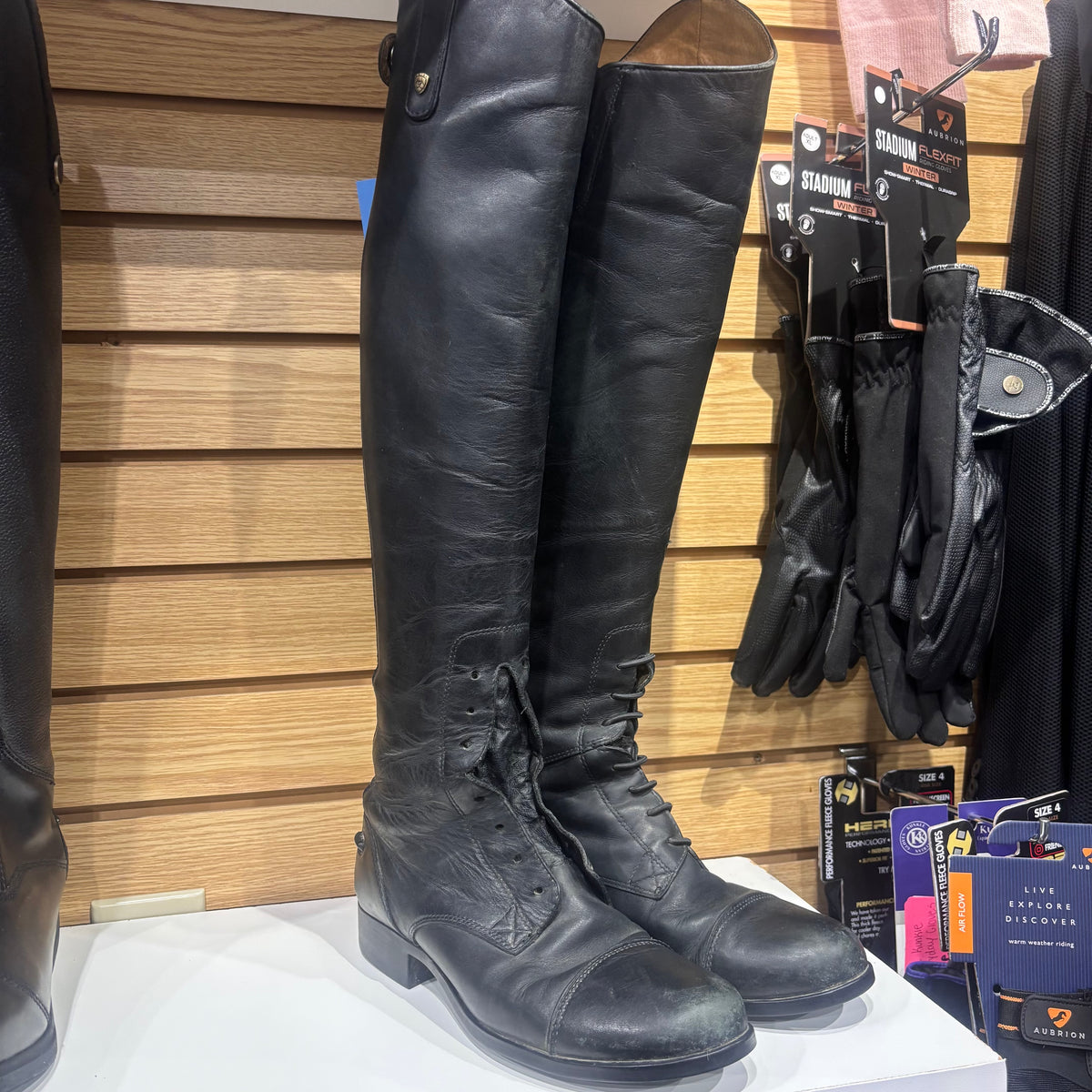 Used Ariat 8B Tall Height XS Calf Black Tall Boots
