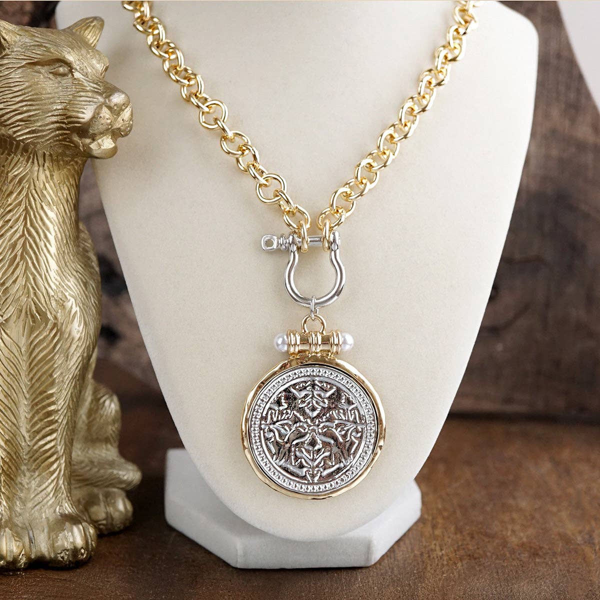 PennyLine inc - Chunky Statement Necklace – Shackle Coin Pendant Necklace - Gold Silver