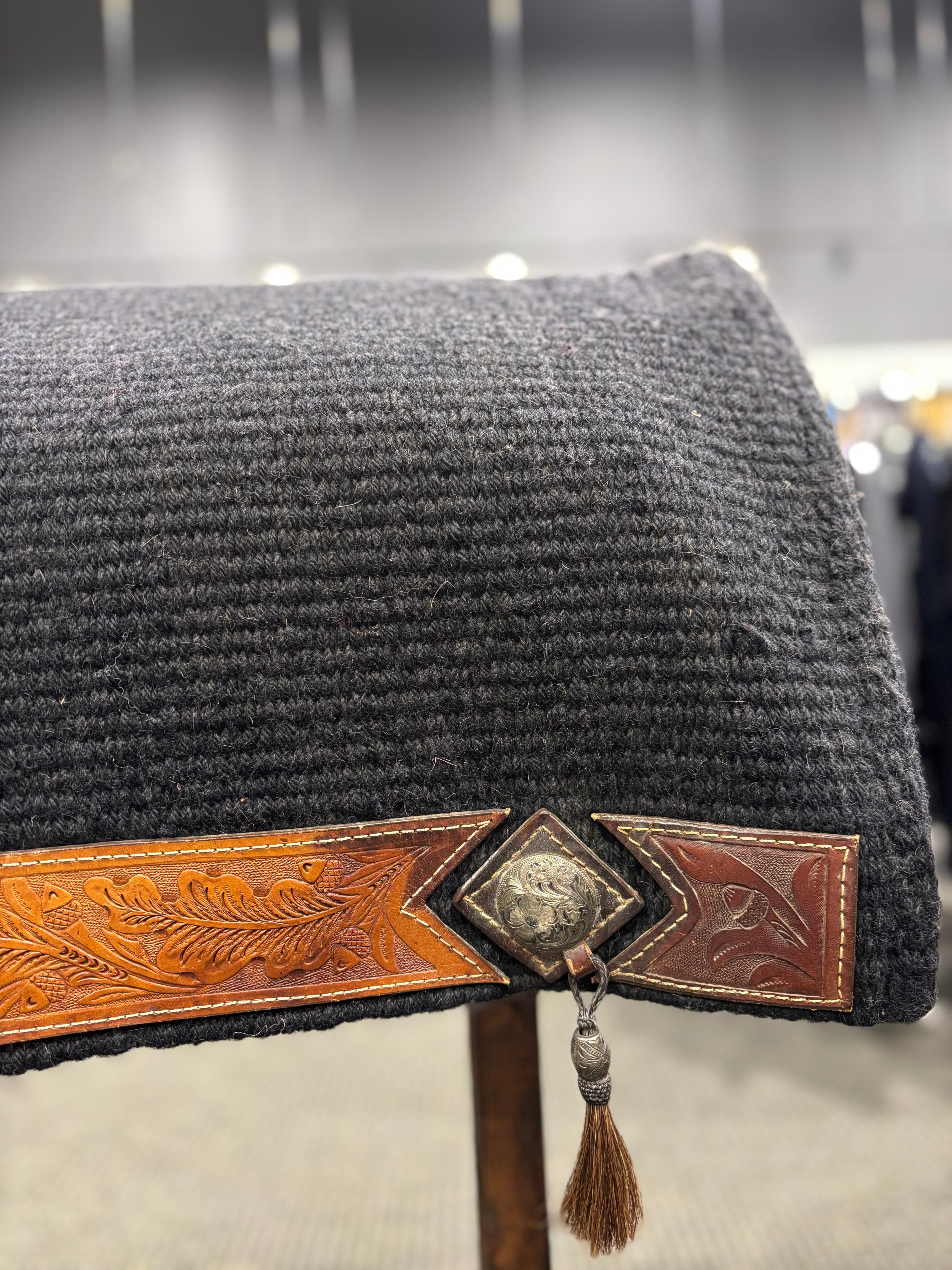Used Black Western Show Pad