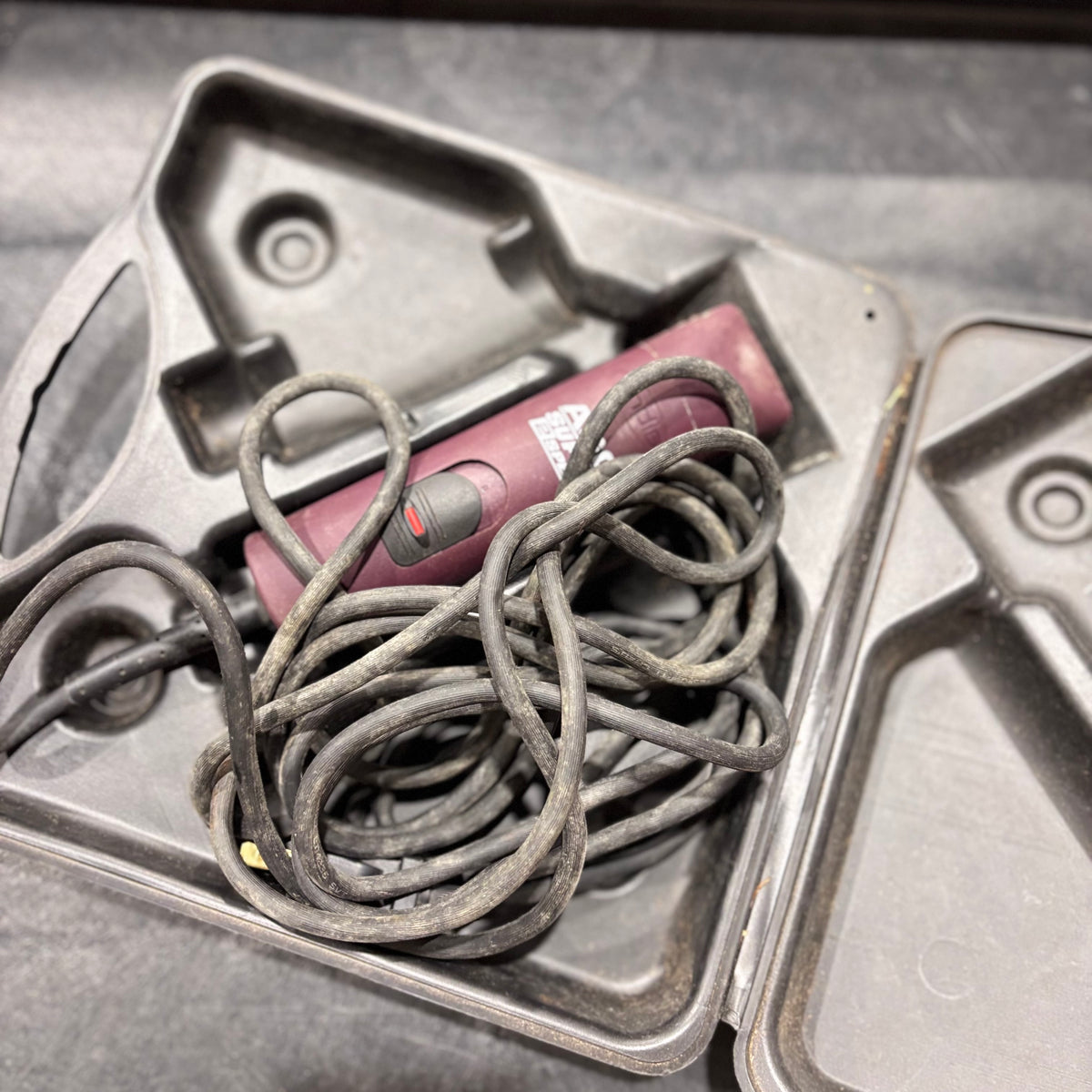 Used Andis AGC 2 Speed Clippers *needs blades, works*