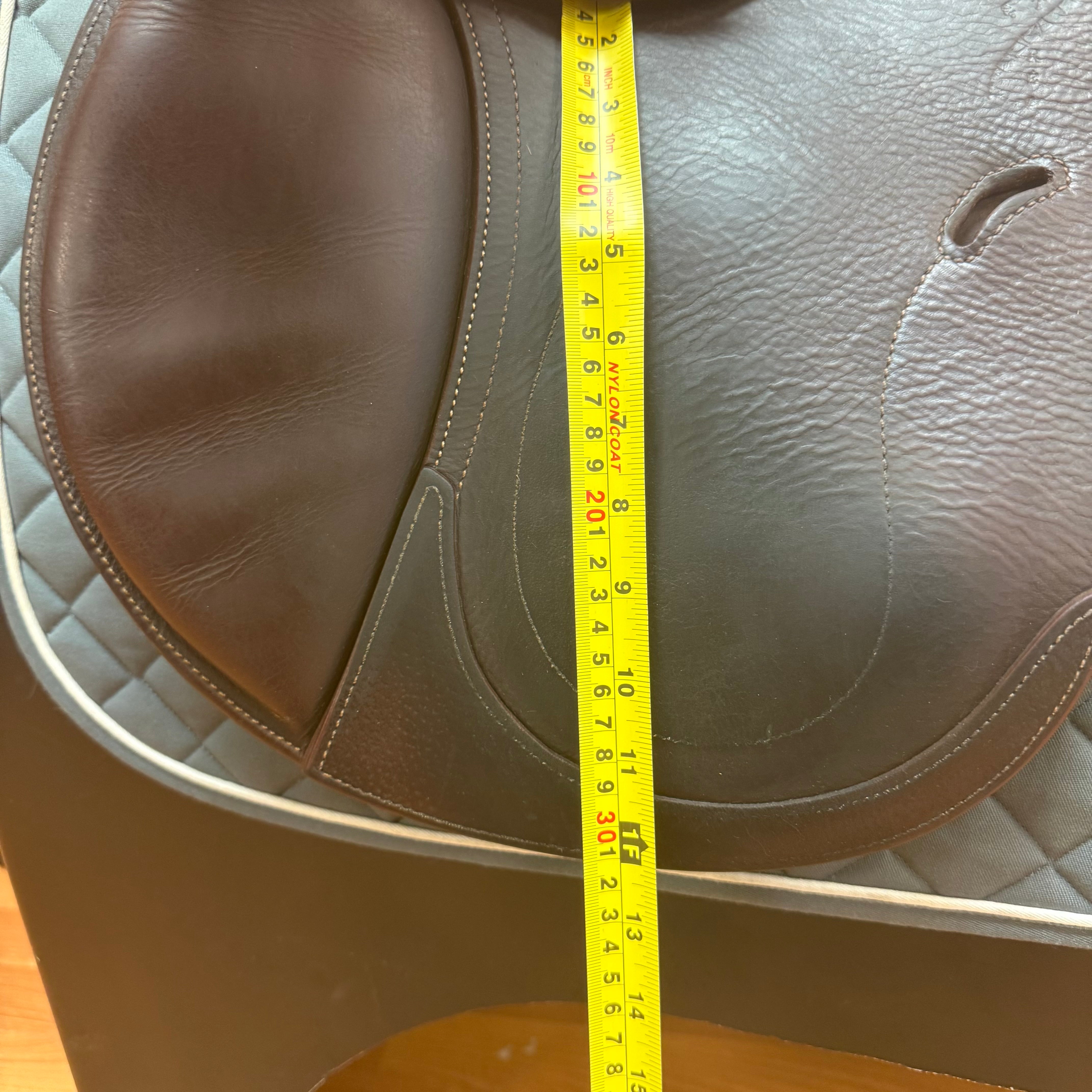 Used Antares Contact Jump Saddle 16.5" Medium Wide Tree