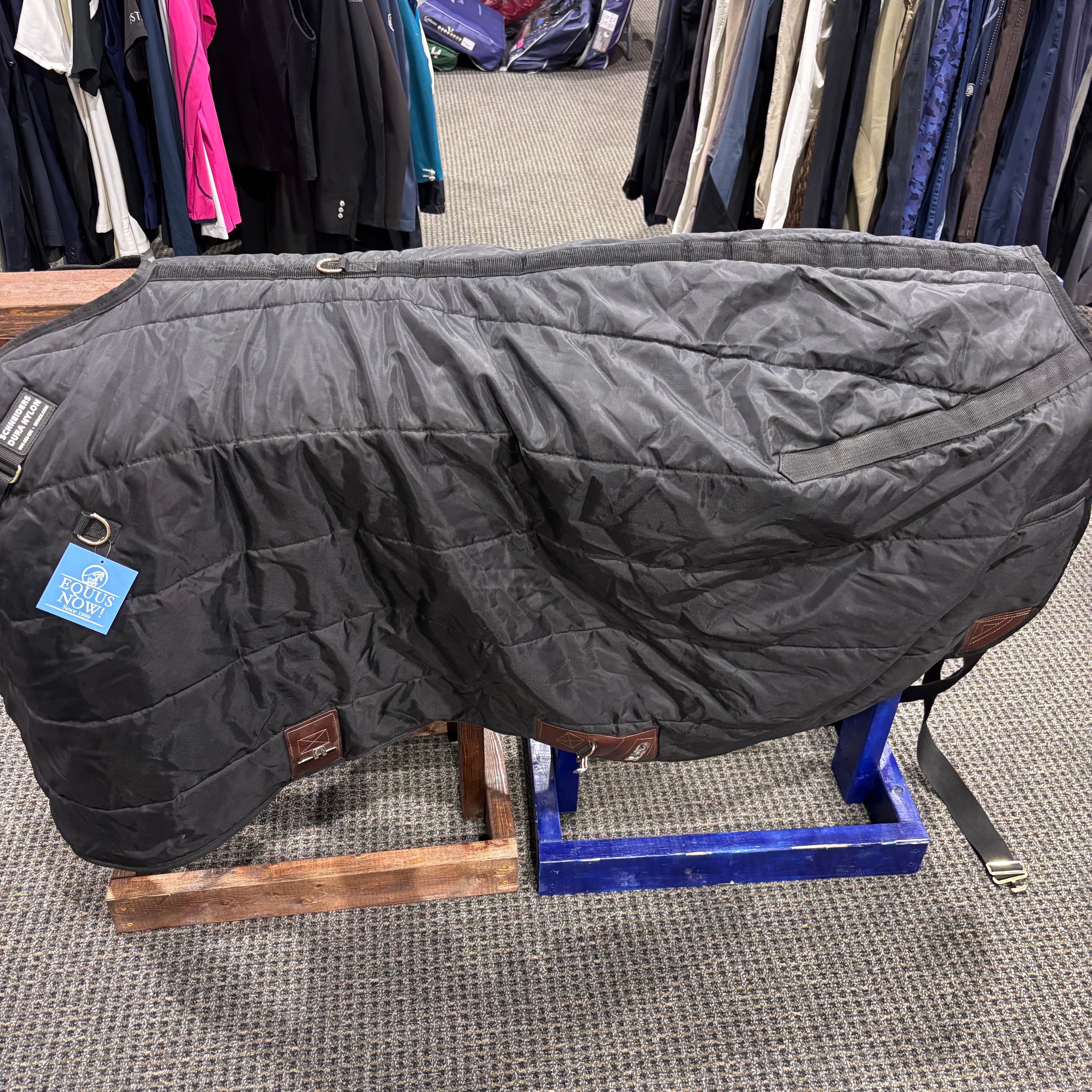Used 68" Schneiders Cutback Adjustafit Closed Front Med Stable Blanket