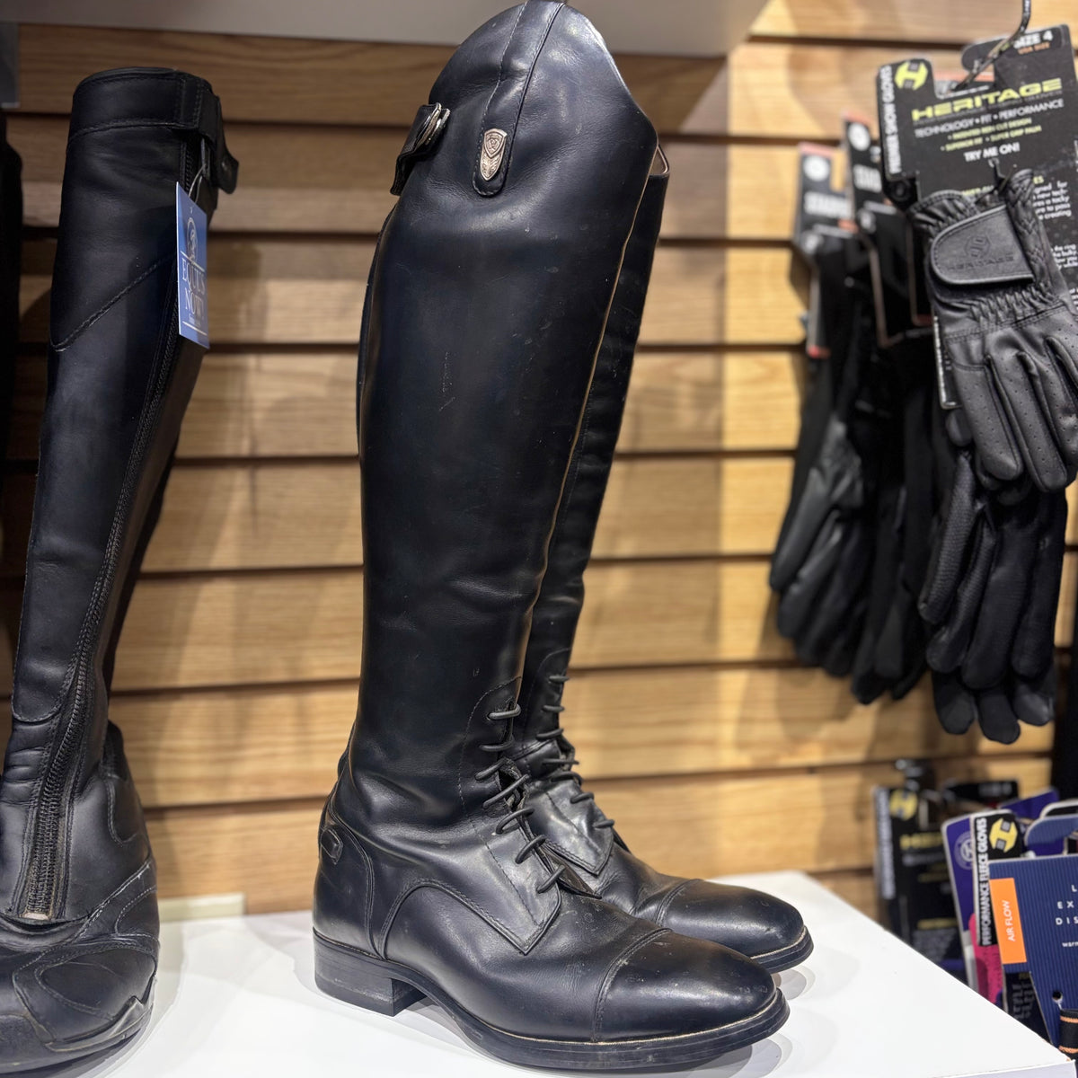 Used Ariat Monaco 6.5B Short Height Regular Calf Black