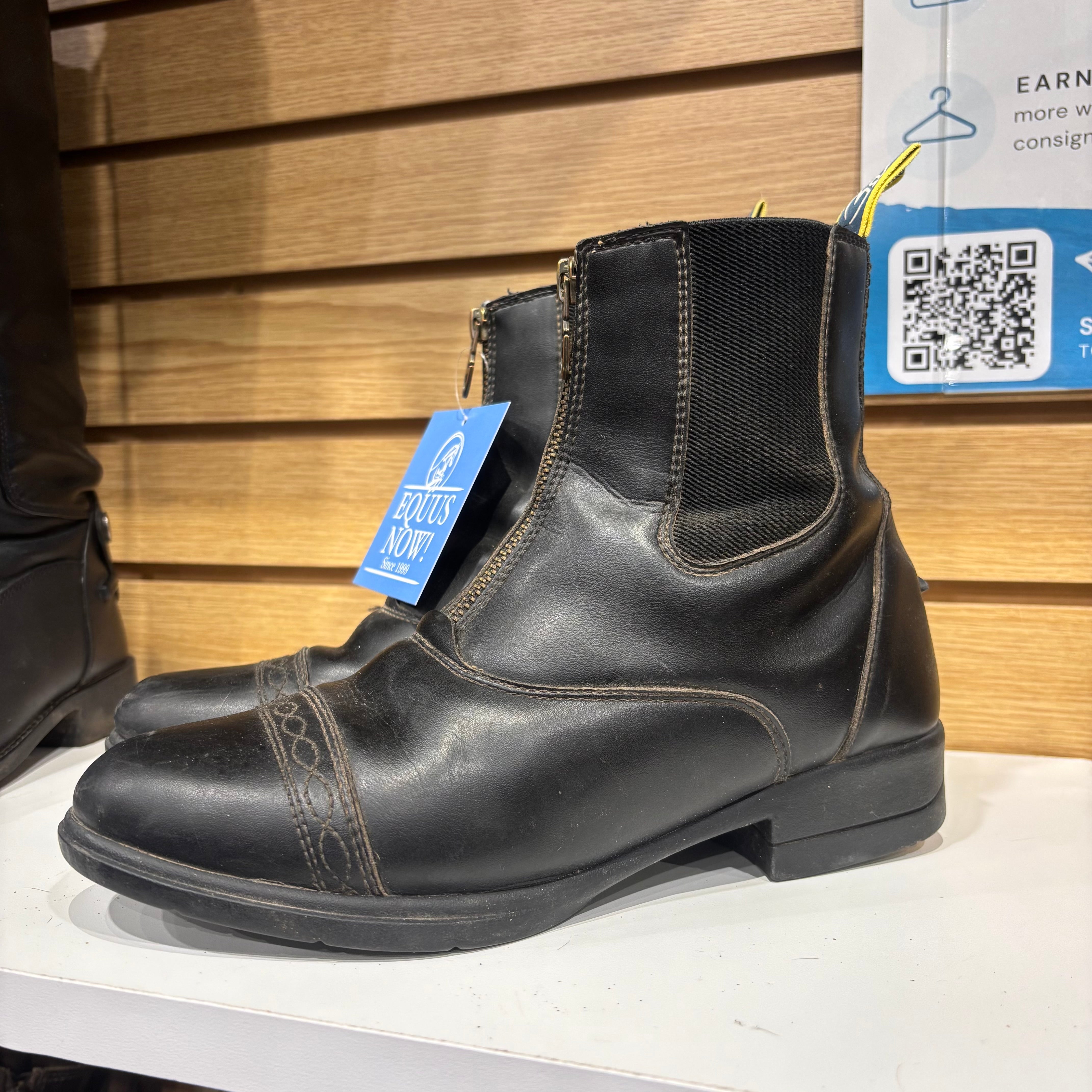 Used 7 Black Moretta Paddock Boots
