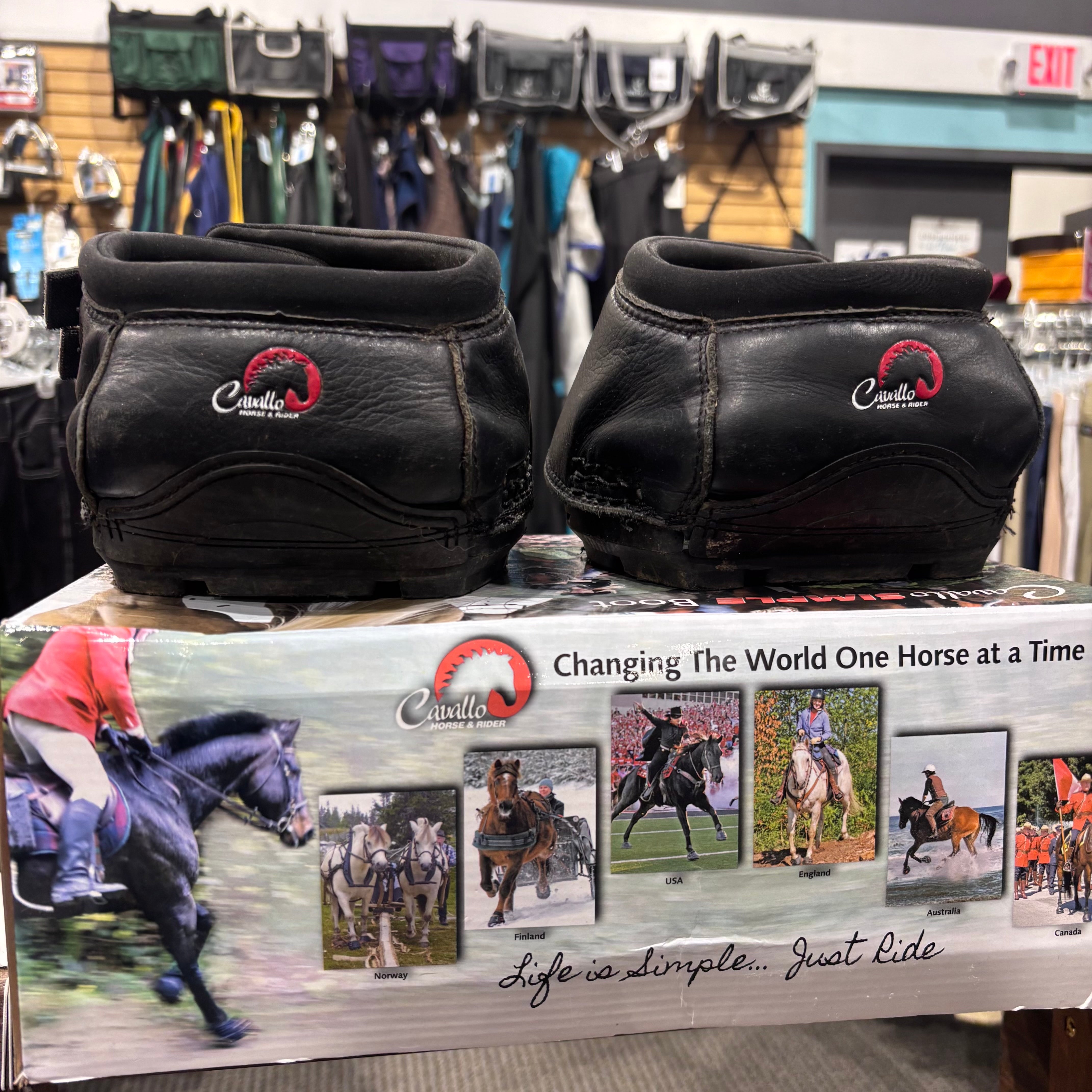 Used 4 Regular Black Cavallo Simple Boots Pair