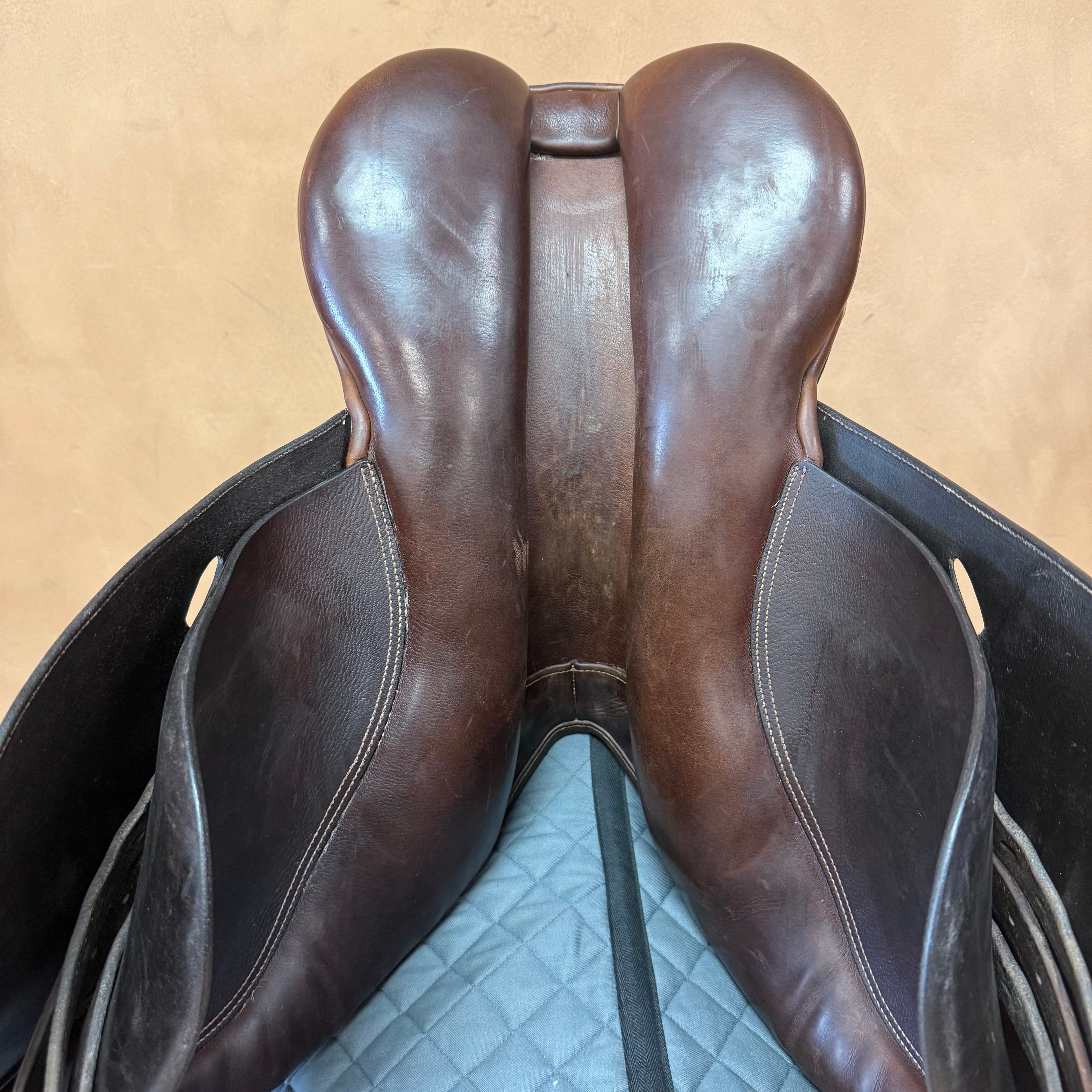 Used Collegiate Convertible Jump Saddle 17" Adjustable Tree
