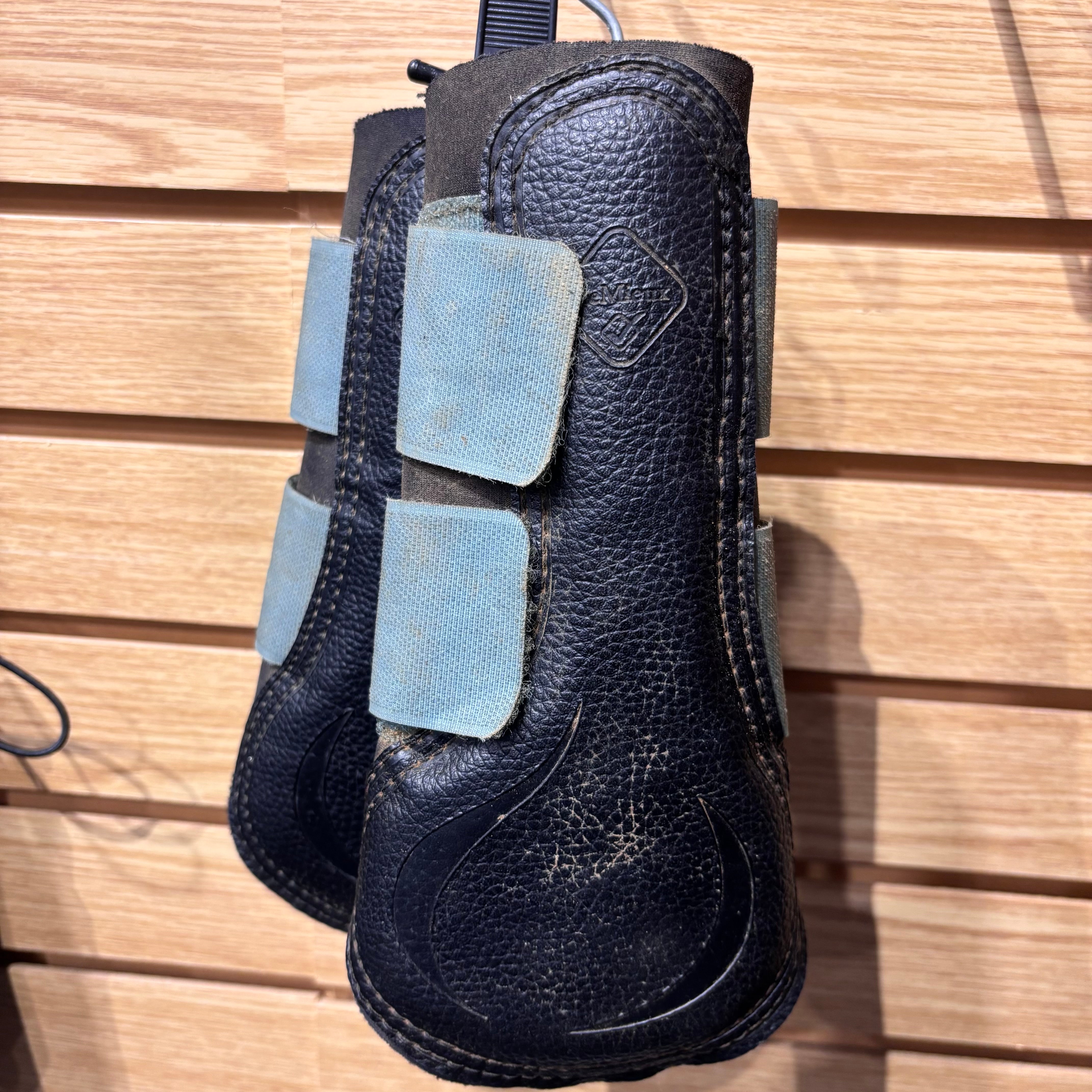 Used Medium Black/Teal Lemieux Brushing Boots