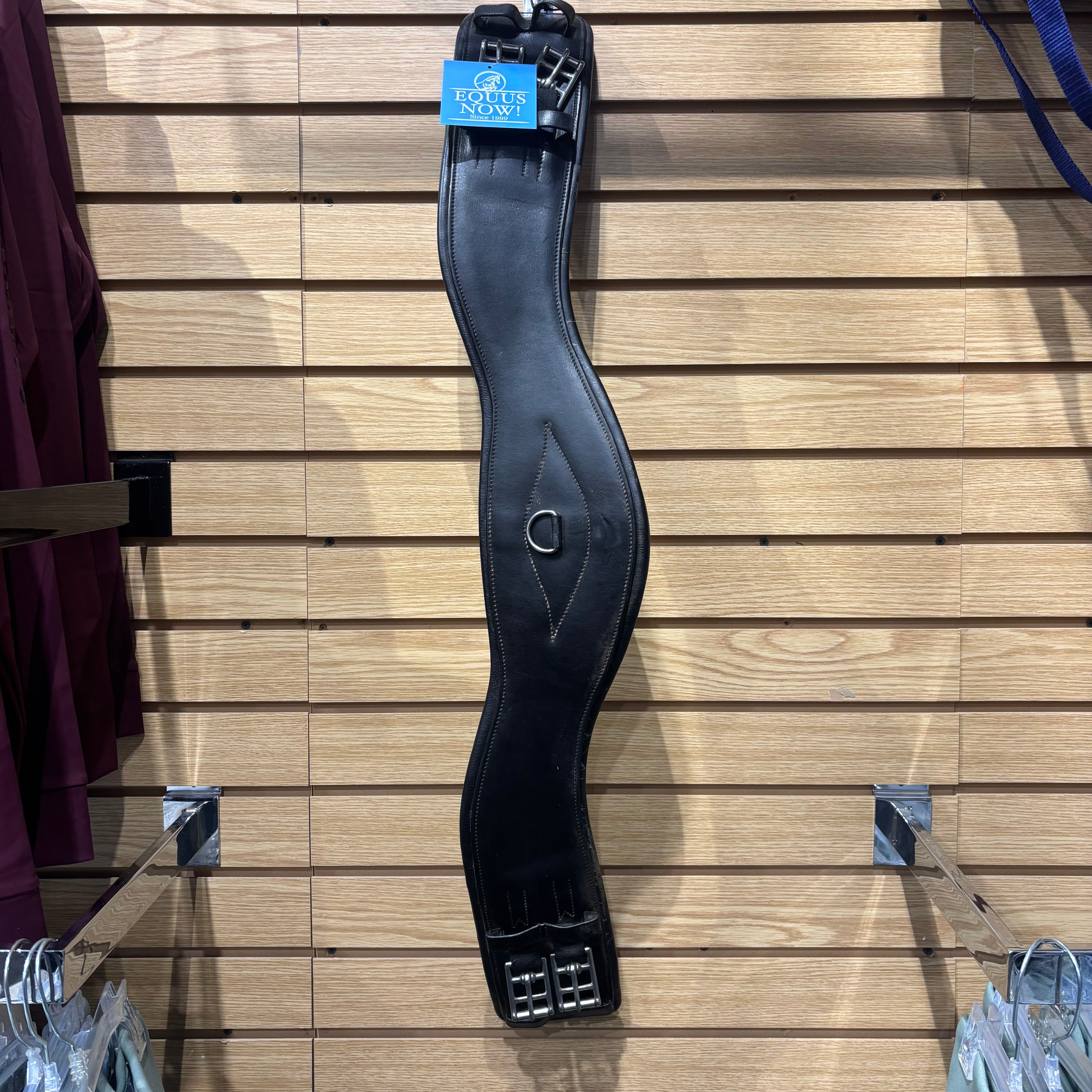 Used 32" Total Saddle Fit Shoulder Relief Dressage Girth