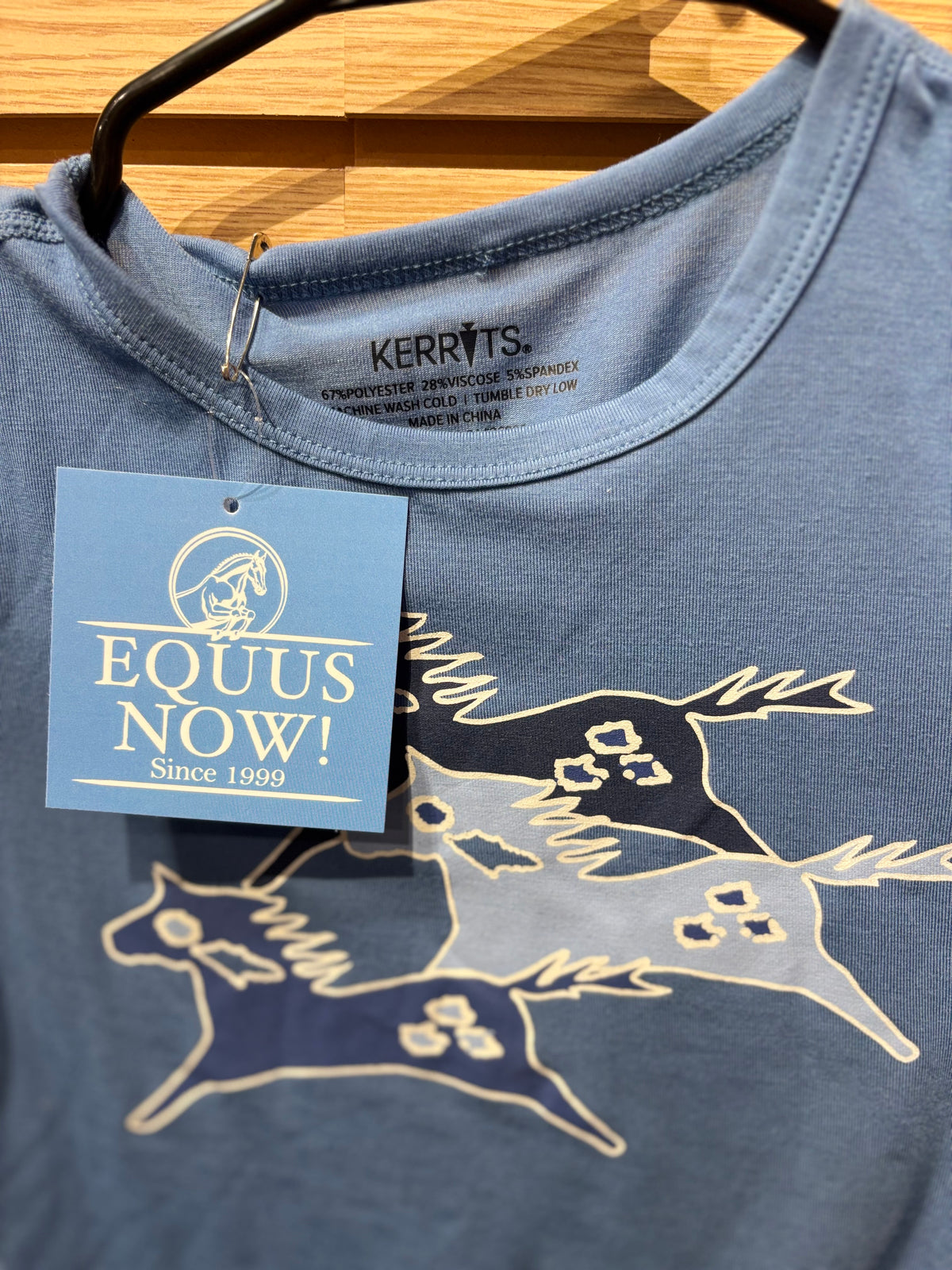 Used Youth Small Blue Painted Horses Kerrits Tee